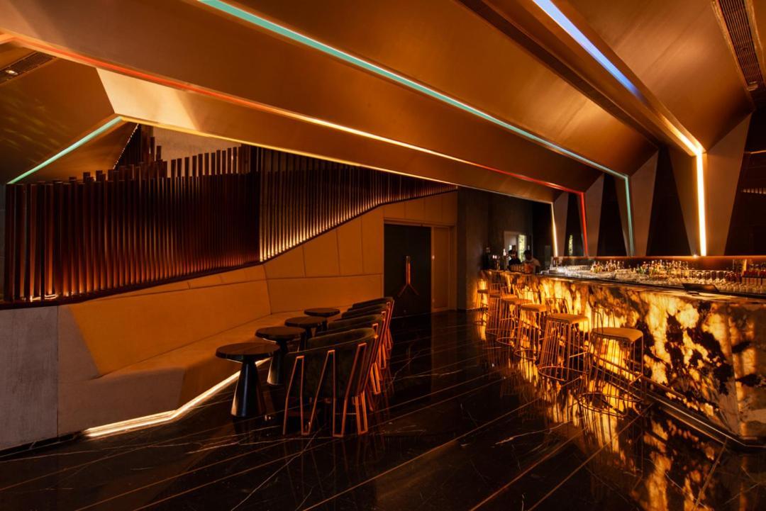 Radisson Blu Bengaluru Outer Ring Road Hotel Bagian luar foto